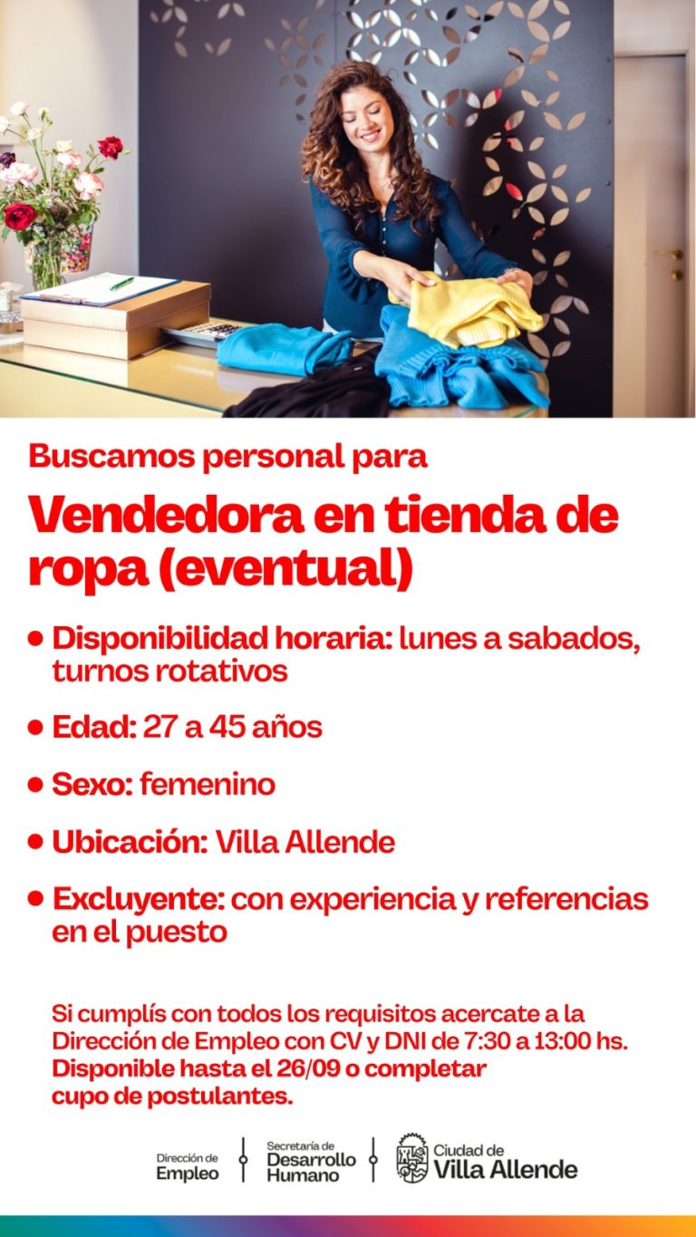 vendedora en tienda de ropa